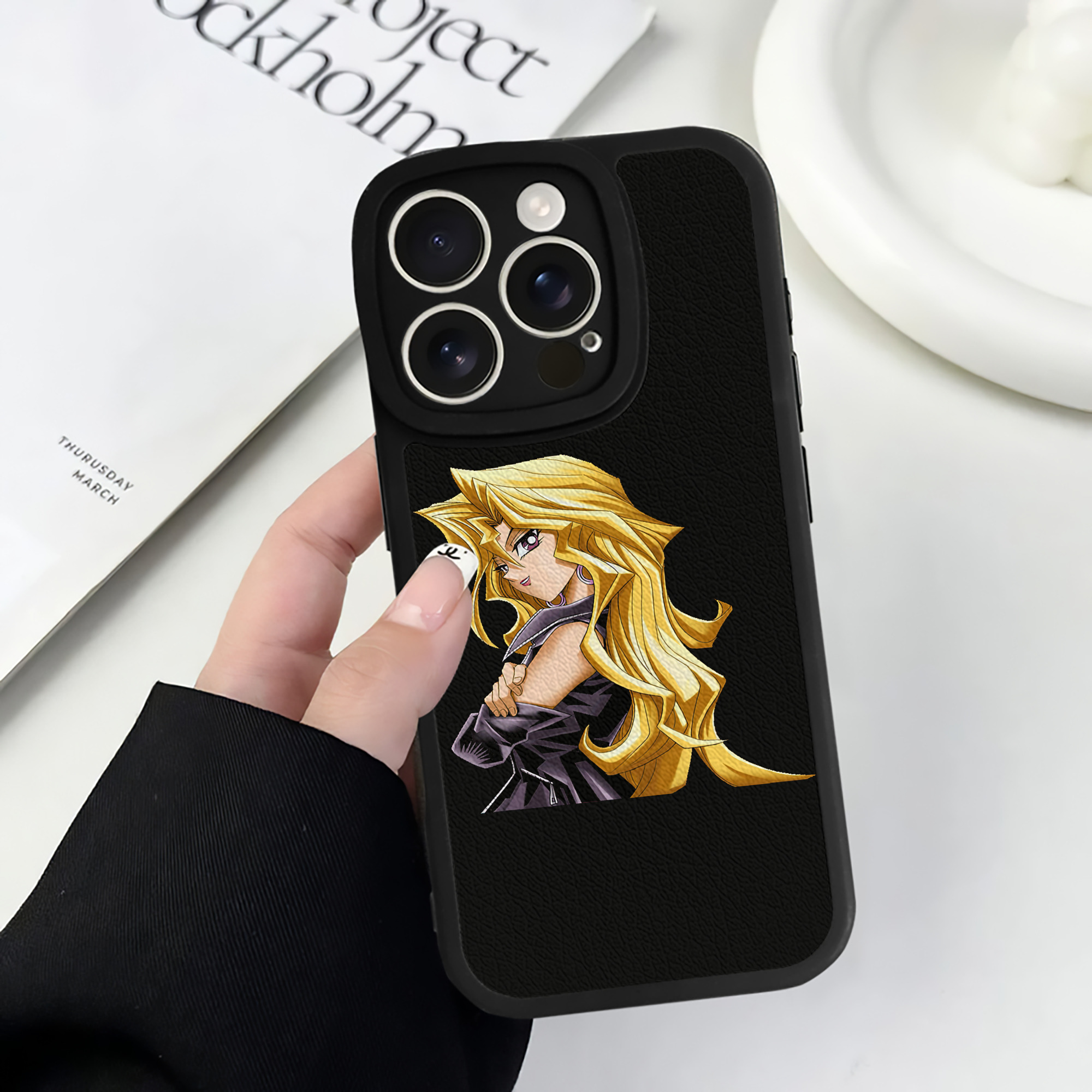 遊☆戯☆王 Yu-Gi-Oh! 【iPhone 16シリーズ対応】シリコンスマホケース（レザー調） 材質：シリコン